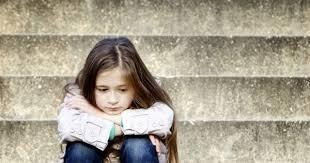 J’ai peur que ma petite fille de 5 ans n’ait été secouée par un décès